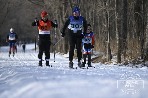 完美体育2024第二十二届中国长春净月潭瓦萨国际滑雪节开幕啦！(图2)