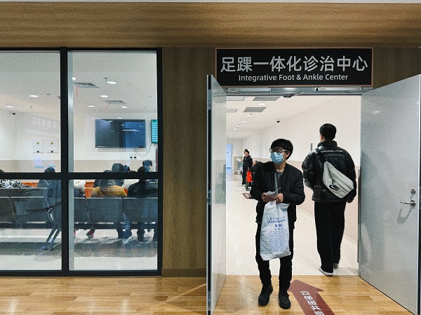 滑雪能否不进骨科？来看四类危险行为五条安全建议第医线(图3)