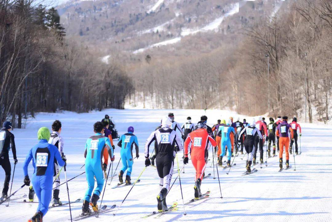 202完美体育4全国滑雪登山冠军赛正式开赛(图7)