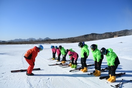 2021-2022雪季廊坊市小学生滑雪冬令营活动圆满落幕完美体育网站(图4)
