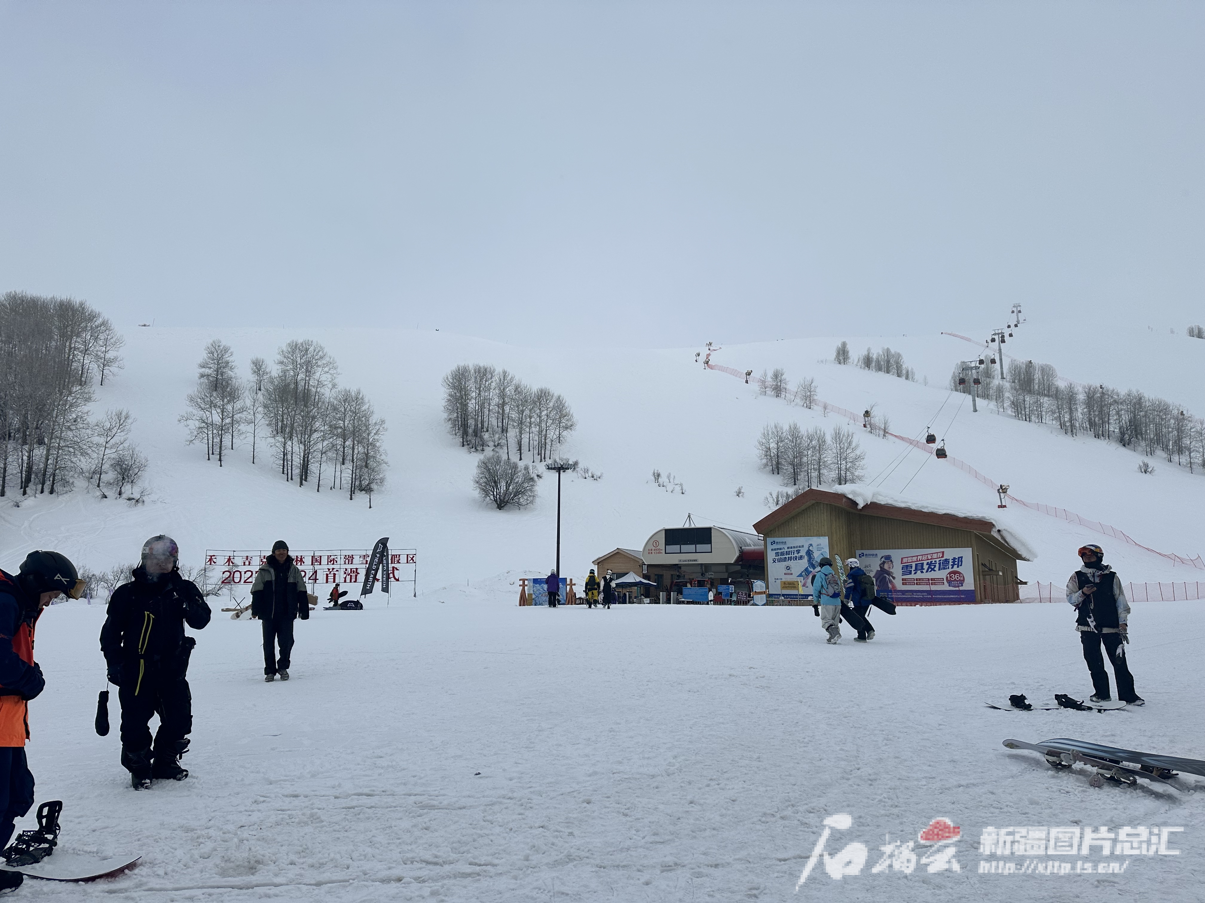吉克普林国际滑雪度假区封板时间延长至4月15日(图1)