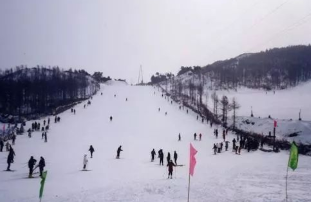 2024哈尔滨霜雪滑雪场简介(附开放时间+门票购买+场地图)(图2)