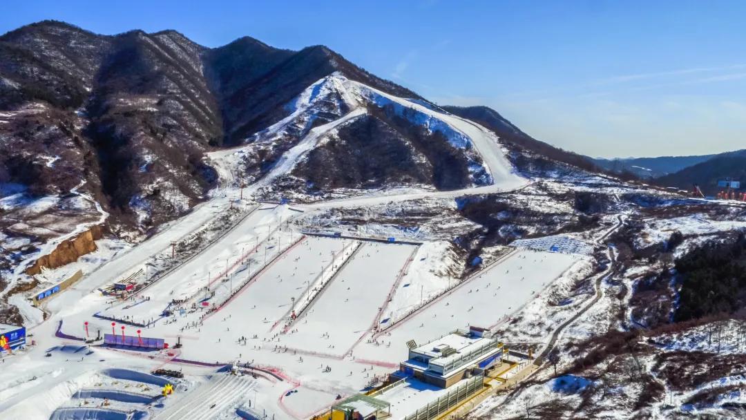 滑雪初学者必备常识！避免受伤这份冬季运动指南请收好(图4)