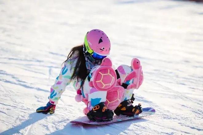 完美体育网站【2024冰雪总动员】三天两夜滑雪冬训营(图6)