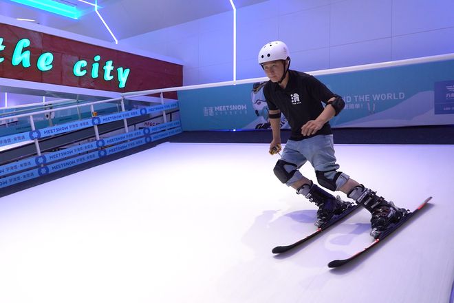 赛车竞速、滑雪冒险……上海首店打开嘉定夜生活新方式(图5)