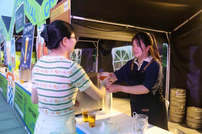 赛车竞速、滑雪冒险……上海首店打开嘉定夜生活新方式(图6)