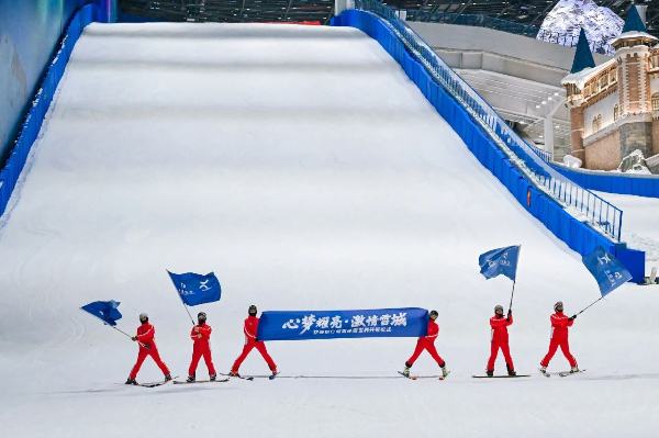 临港将迎来4位顶尖斯诺克球星耀雪冰雪世界滑雪今开板(图2)