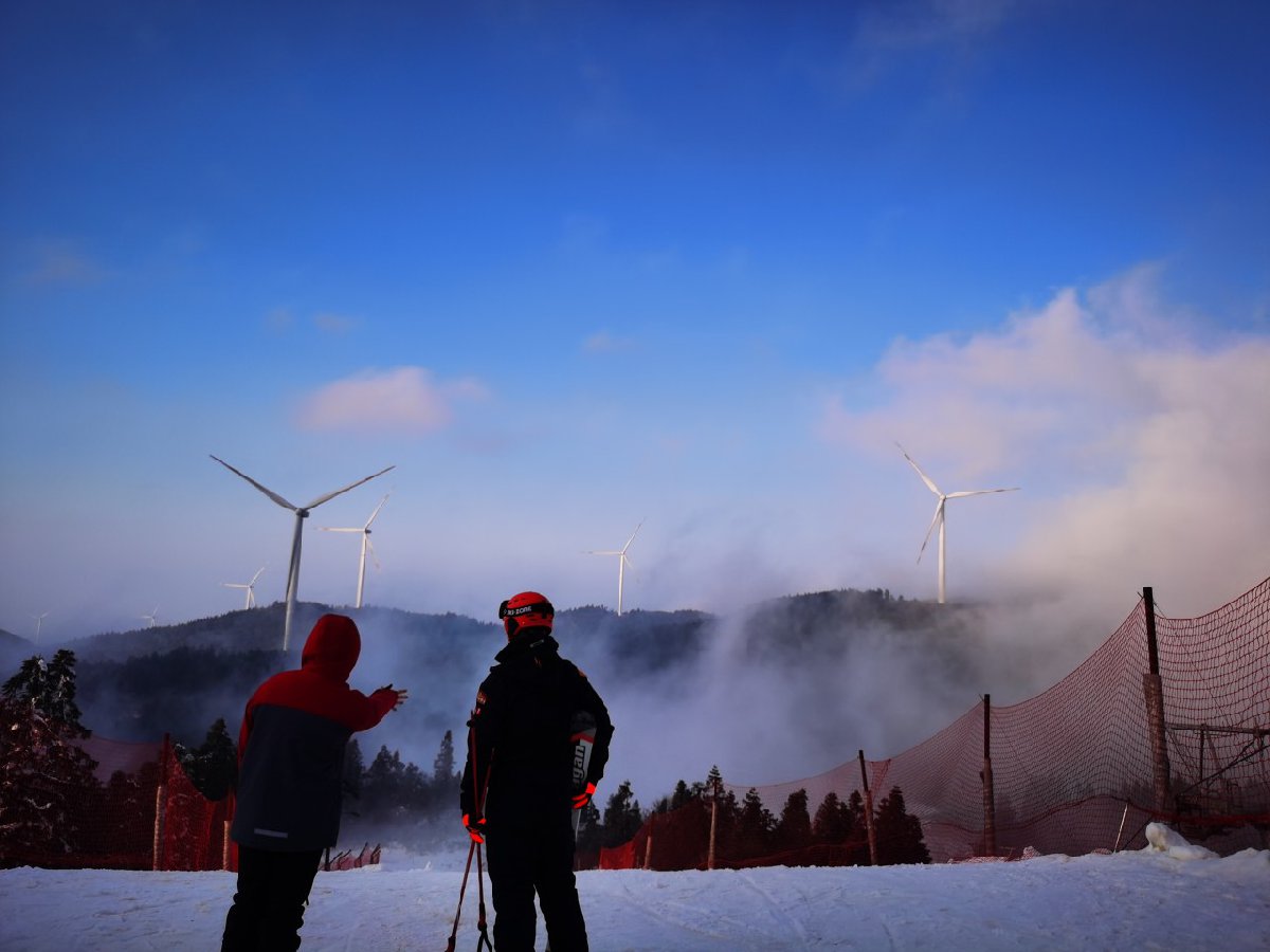 完美体育网站2024重庆南天湖滑雪场有哪些项目？(图1)