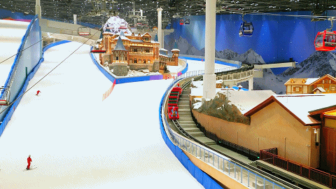 “全球最大”室内滑雪场正式开放(图5)