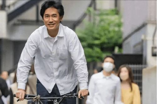事实证明61岁久居日本的丁克一族梁朝伟早已选择了另一种人生(图18)