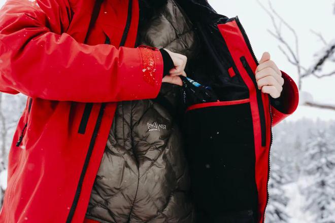 BURTON[ak]®2024秋冬系列雪服焕新亮相(图2)