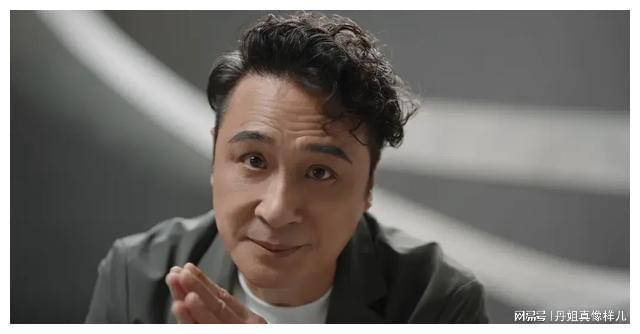 吴镇宇一身反骨的儿子吴费曼频上热搜的背后是沉重的父爱(图4)