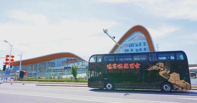 北京首条“双层巴士”滑雪路线将开通带您畅玩延庆雪场完美体育网站(图3)