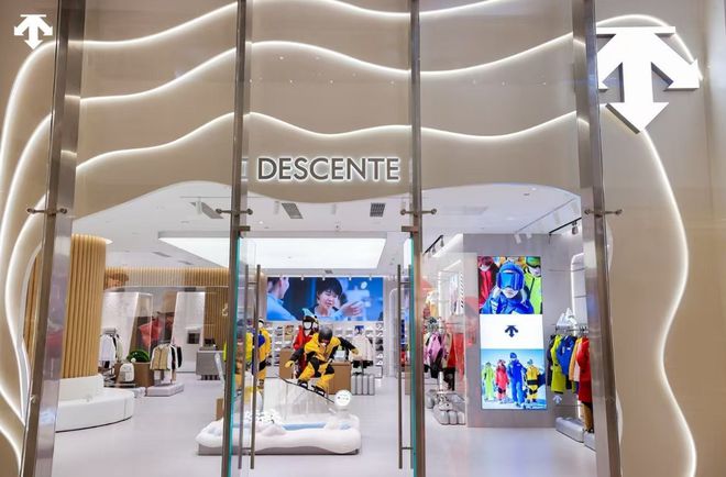 自顶峰而来任热雪去飞迪桑特儿童首家品牌概念店——成都IFS店盛大揭幕(图2)