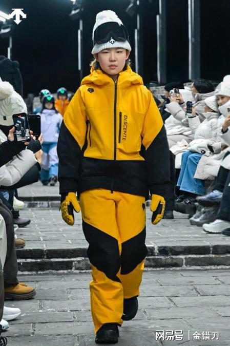 五峰传承见证顶峰冰雪时刻迪桑特于长城举办迎峰而上发布会(图7)