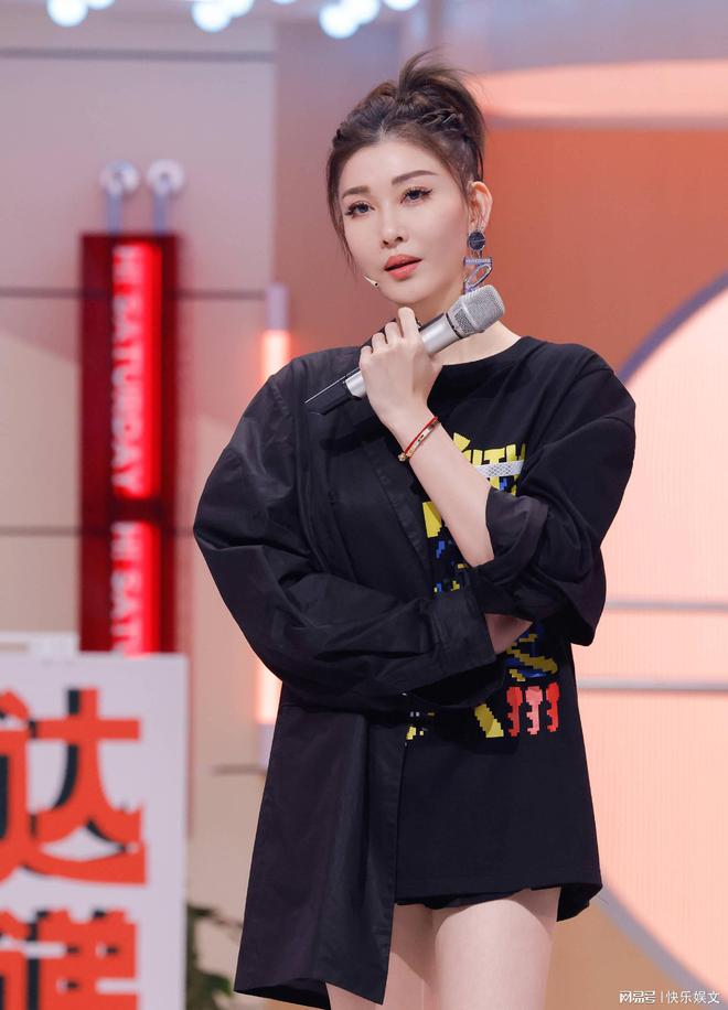 李彩桦在日本出事！滑雪掉进2米深洞险身亡大喊救命幸运被救起(图3)