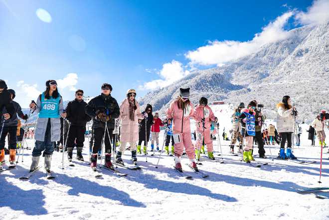 安全滑行快乐度假——这份冰雪“安全须知”请查完美体育网站收(图2)