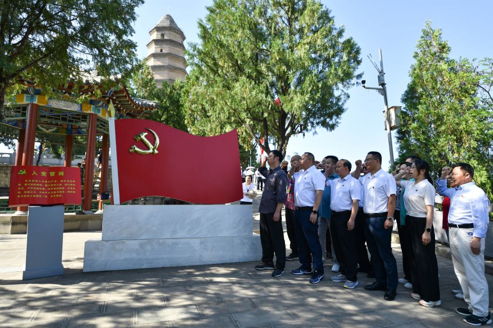 勇于自我革命是赢得历史主动的必由之路(图1)
