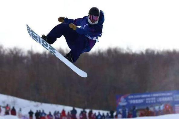 强势夺冠！创造历史！00后单板滑雪新王牌出炉苏翊鸣压力来了(图3)