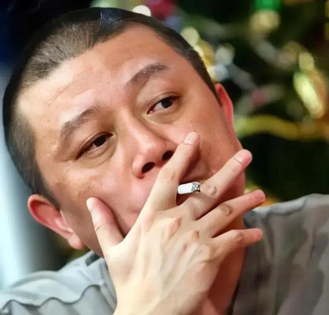 谢东一个人度过完美体育网站62岁生日侯耀文的徒弟郭晓小留言：叔生日快乐(图6)