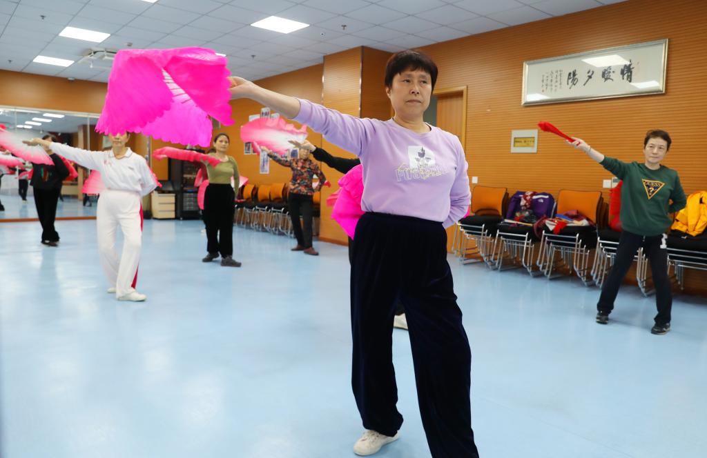 健康不“宅”完美体育冬冬季运动小贴士来了(图1)
