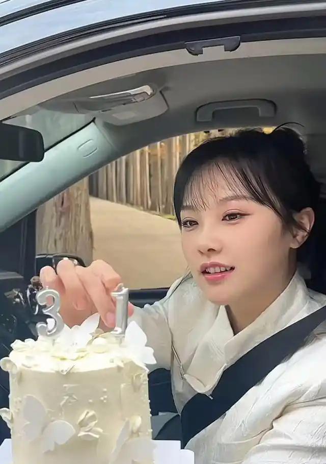 今非昔比挖呀挖女幼师现状曝光：住城郊别墅遛娃靠拍广告度日(图4)