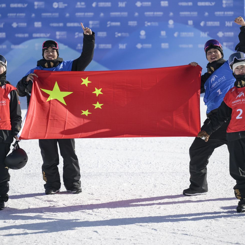 追梦亚冬会绽放冰雪激情完美体育网站(图1)