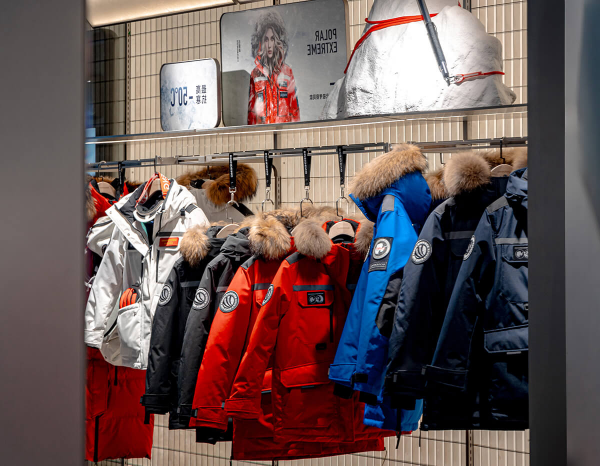 波司登北京三里屯登峰概念店盛大启幕(图2)