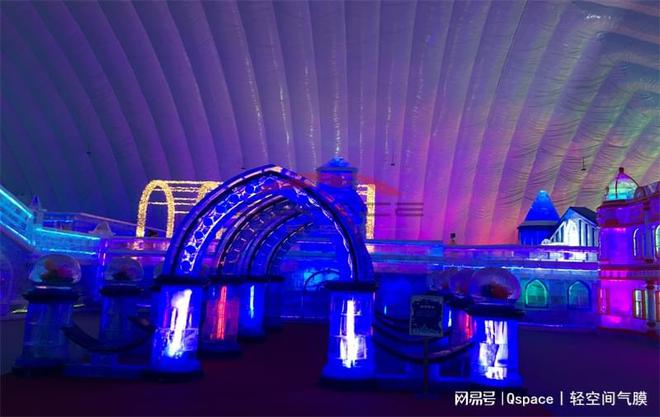 完美体育网站气膜式冰雪乐园：四季畅享冰雪乐趣轻松打造奇迹—轻空间(图1)