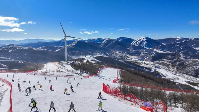 完美体育网站“雪”脉相连从崇礼到“尔滨”的冰雪长歌(图5)