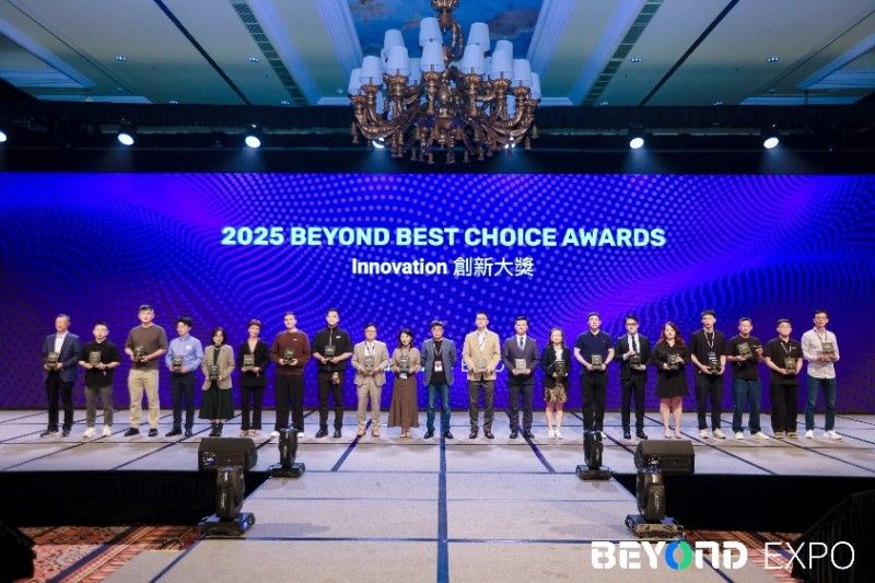 完美体育中国建筑兴业以BIPV推动建筑能源革命深圳前海·华发冰雪世界实现“白色冰雪”与“绿色发电”共生(图3)