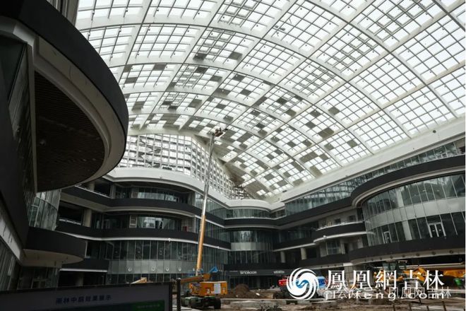 全国垂直落差最大的室内滑雪场、东北首座大型恒温热带室内雨林完美体育网站(图3)