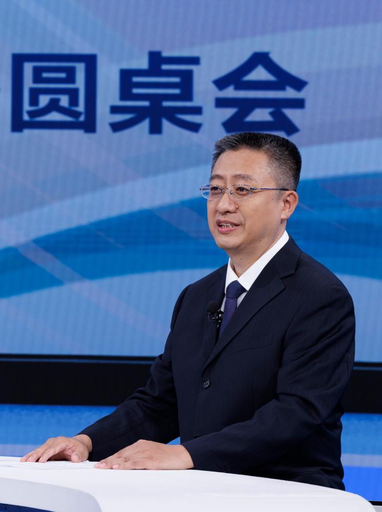 以高质量发展的确定性应对各种不确定性——中国经济圆桌会聚焦“四稳”(图6)