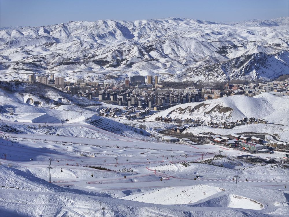冰雪运动成就新疆文旅新名片(图11)
