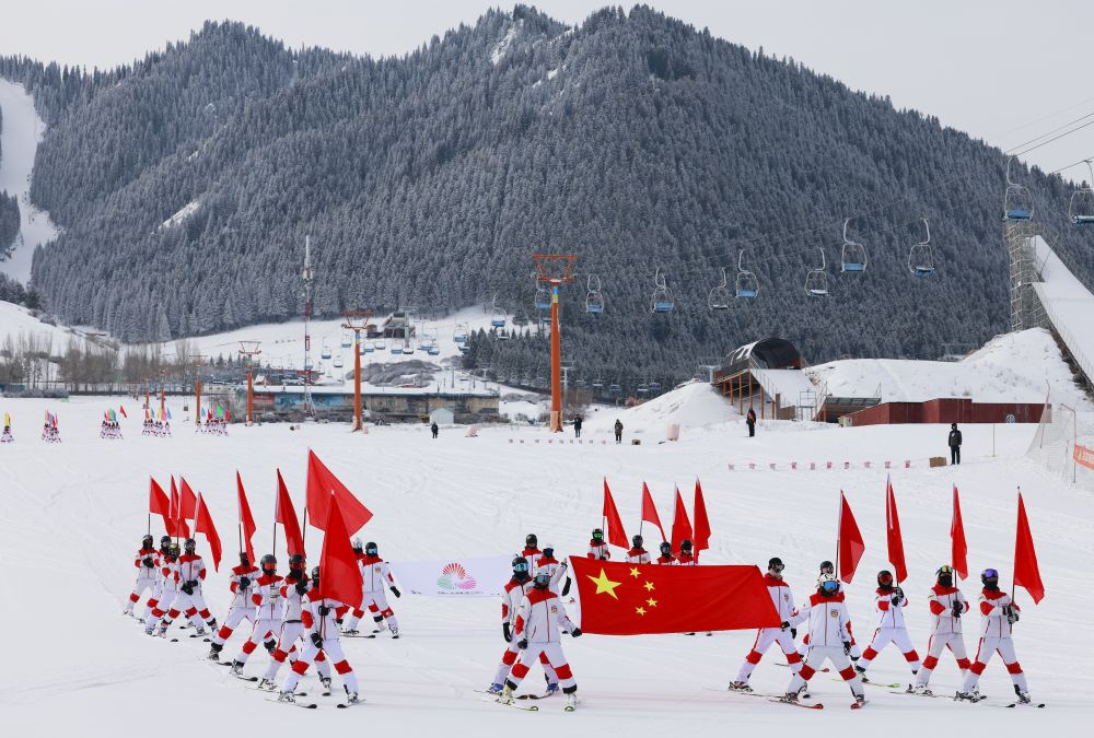 冰雪运动成就新疆文旅新名片(图21)