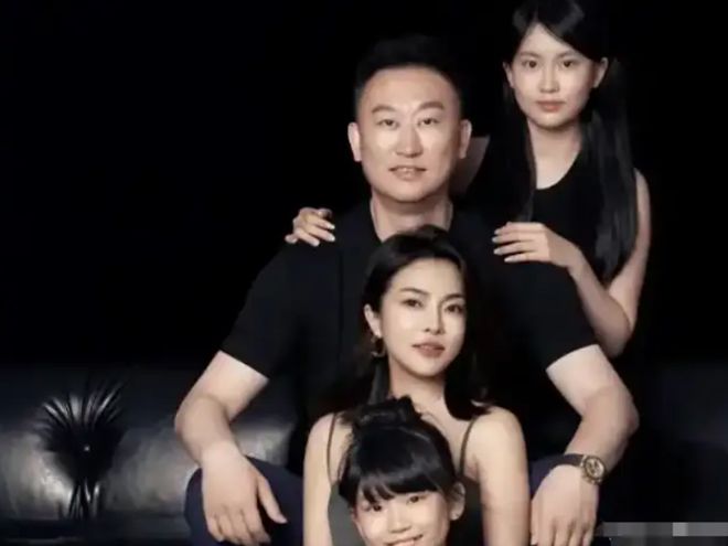 婆媳大战！刘维完美体育伟事件最新消息妈妈千字长文“反击”儿媳(图1)