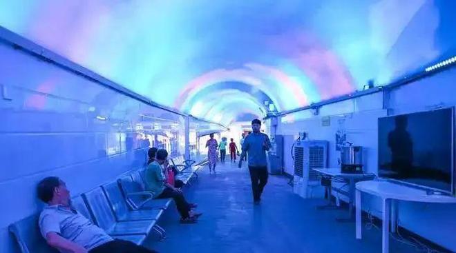 完美体育网站42℃！北方7月集体“蒸桑拿”太原重庆火炉榜晋级大“烤”之下如何清凉应对(图3)