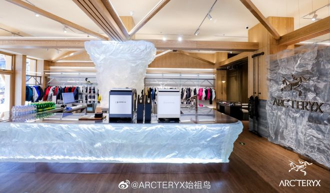别只盯着迪桑特这13个滑雪品牌火到没朋友！(图2)