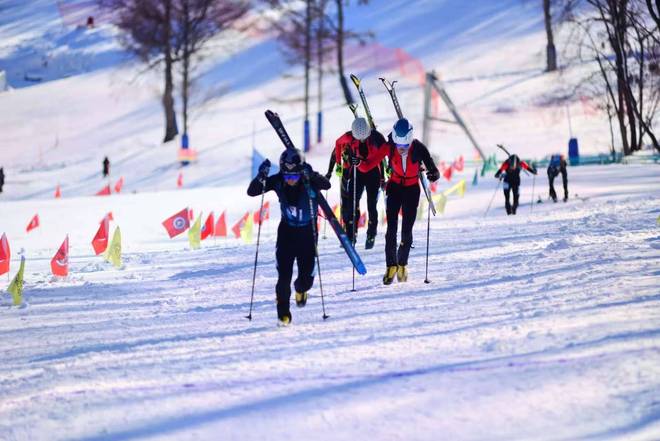 202完美体育网站4年全国滑雪登山锦标赛吉林北大湖开赛(图3)