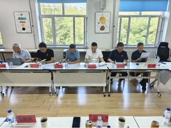 滑雪巡救员国家职业标准审定会在东北师大召开助力冰雪运动安全与职业规范化发展(图2)