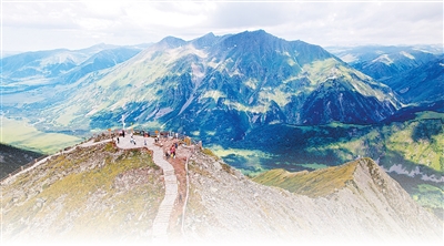 “老外”吉马的完美体育网站阿勒泰(边城见闻)(图2)