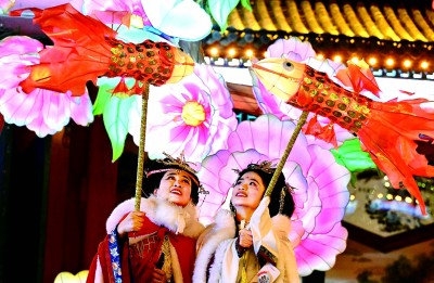 观景赏艺一路芬芳燕完美体育赵间(图1)