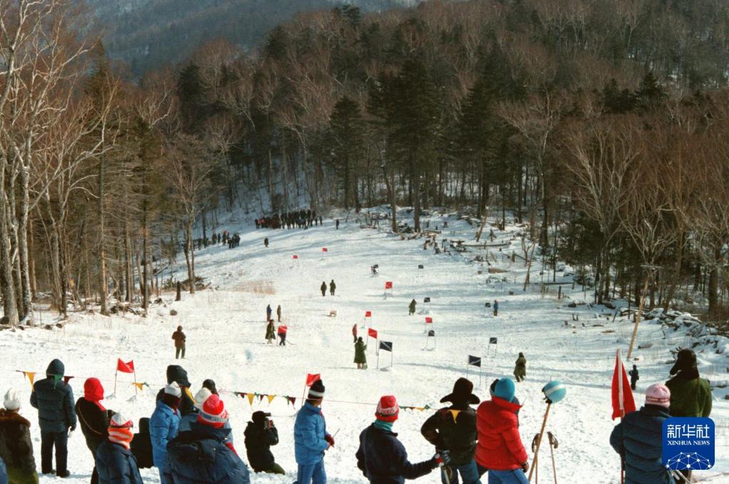 新雪季开启!影像见证中国滑雪“华丽转身”(图7)