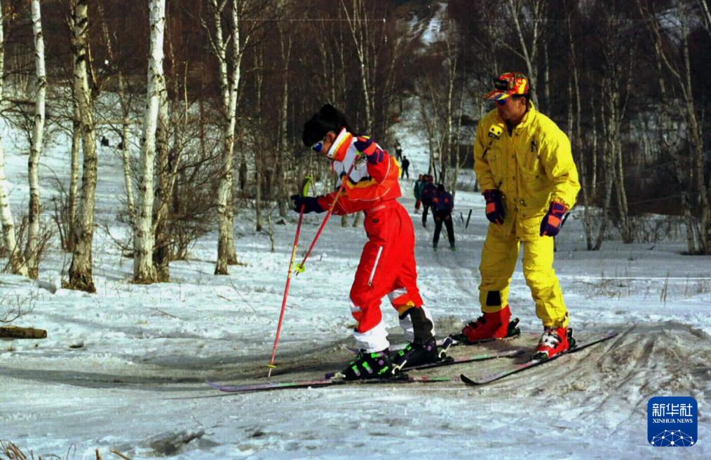 新雪季开启!影像见证中国滑雪“华丽转身”(图8)