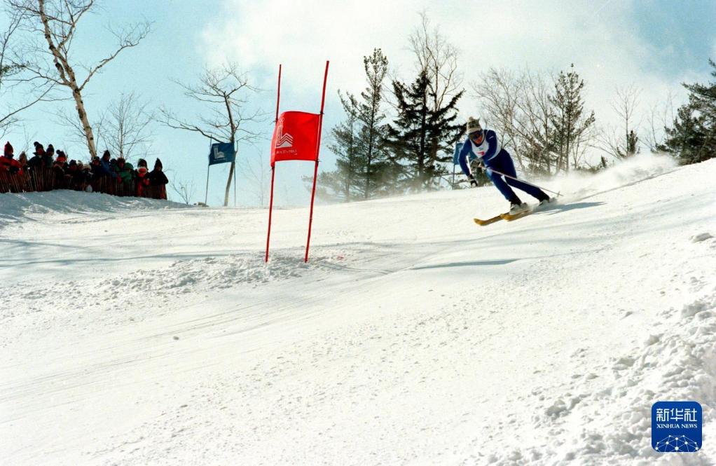 新雪季开启!影像见证中国滑雪“华丽转身”(图12)