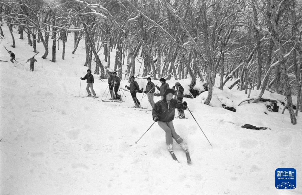 新雪季开启!影像见证中国滑雪“华丽转身”(图13)