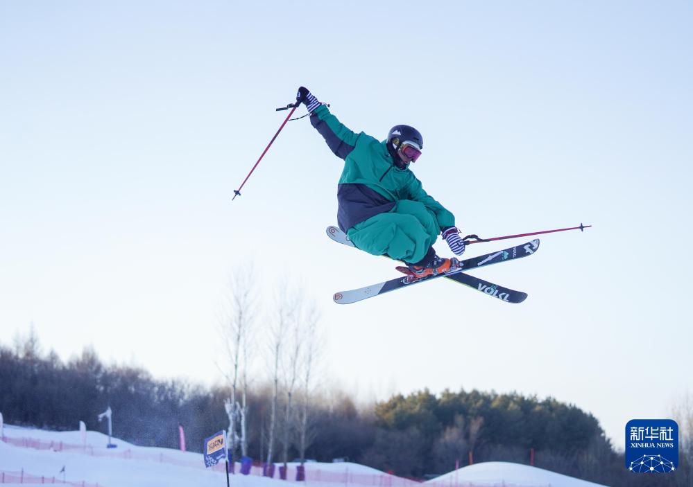 新雪季开启!影像见证中国滑雪“华丽转身”(图23)