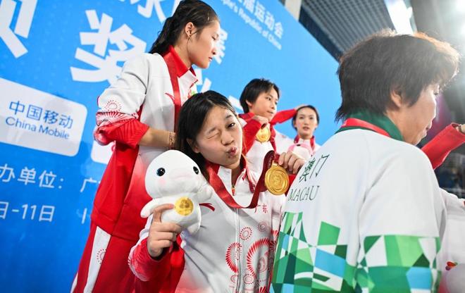 演都不演了？全红婵刚抵达新疆恶心的情况就出现了还不止一件(图23)