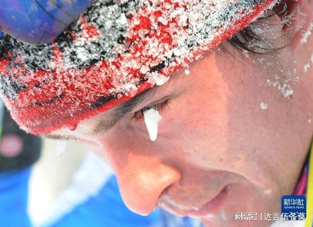 时光相册丨新雪季开启!影像见证中国滑雪“华丽转身”(图16)