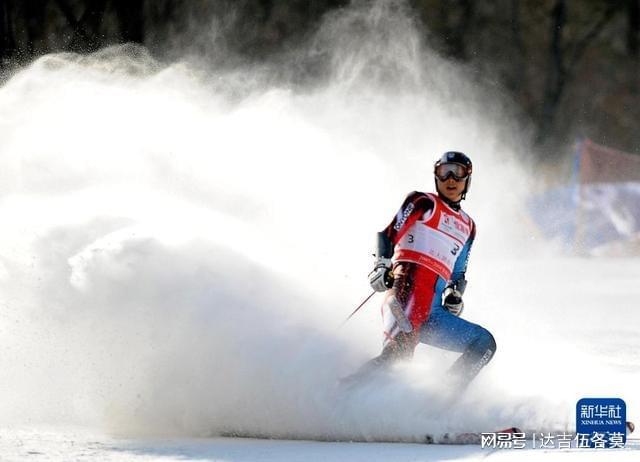 时光相册丨新雪季开启!影像见证中国滑雪“华丽转身”(图15)